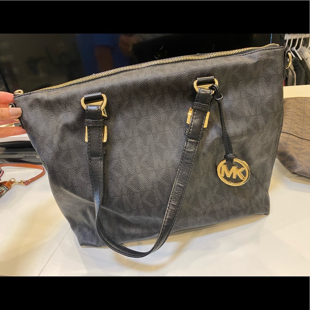 black MK logo bag. brand new
